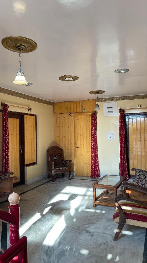 Dilaram Guest House Srīnagar Dış mekan fotoğraf