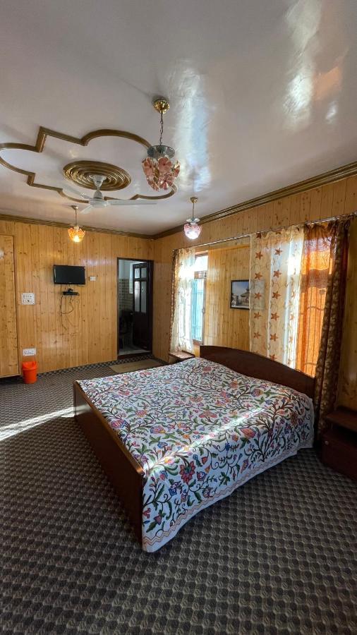 Dilaram Guest House Srīnagar Dış mekan fotoğraf