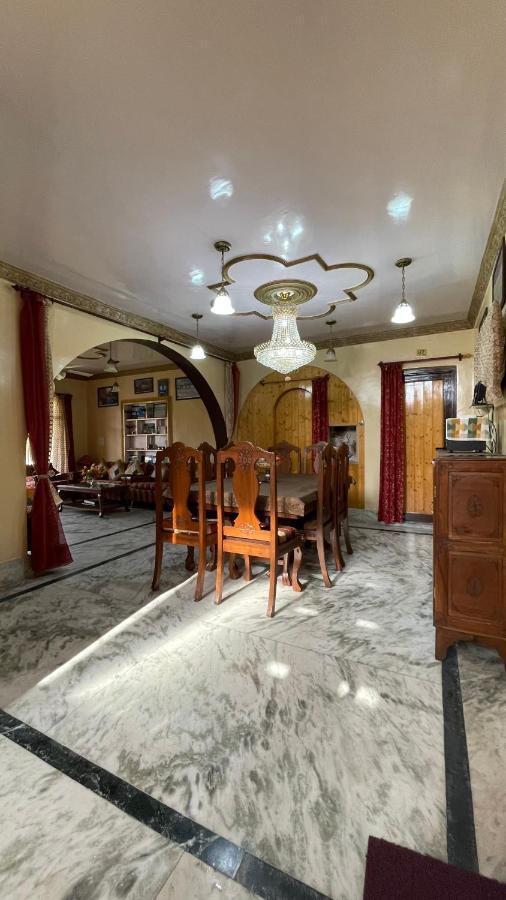 Dilaram Guest House Srīnagar Dış mekan fotoğraf