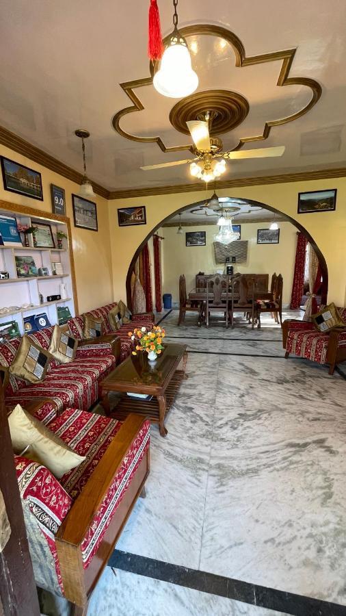 Dilaram Guest House Srīnagar Dış mekan fotoğraf