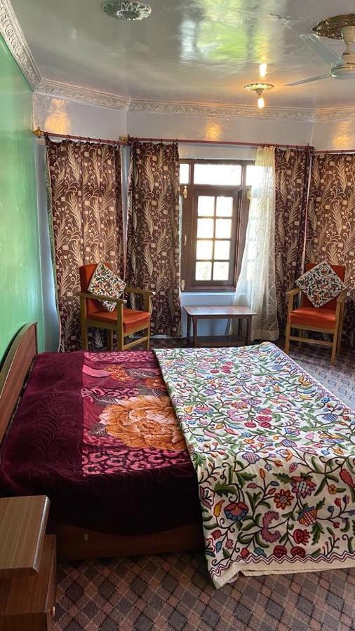 Dilaram Guest House Srīnagar Dış mekan fotoğraf